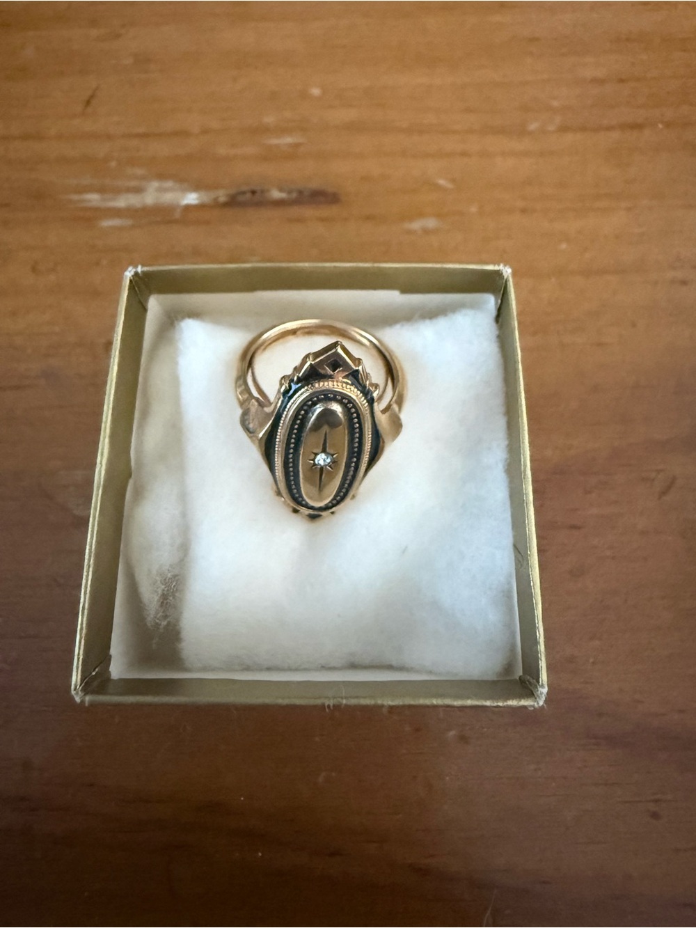*Brand New* 1970s Vintage Avon Kensington Ring